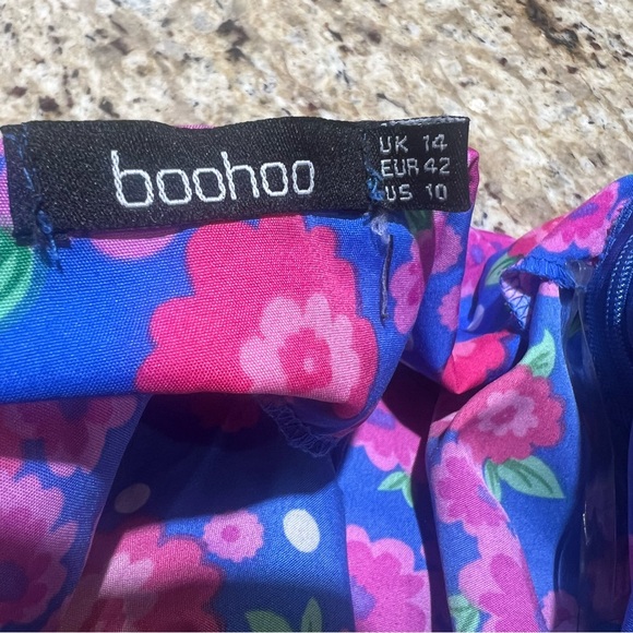 ‼️SALE‼️Boohoo DITSY FLORAL PUFF SLEEVE TOP & RUFFLE MINI SKIRT SET 10 - Picture 9 of 9